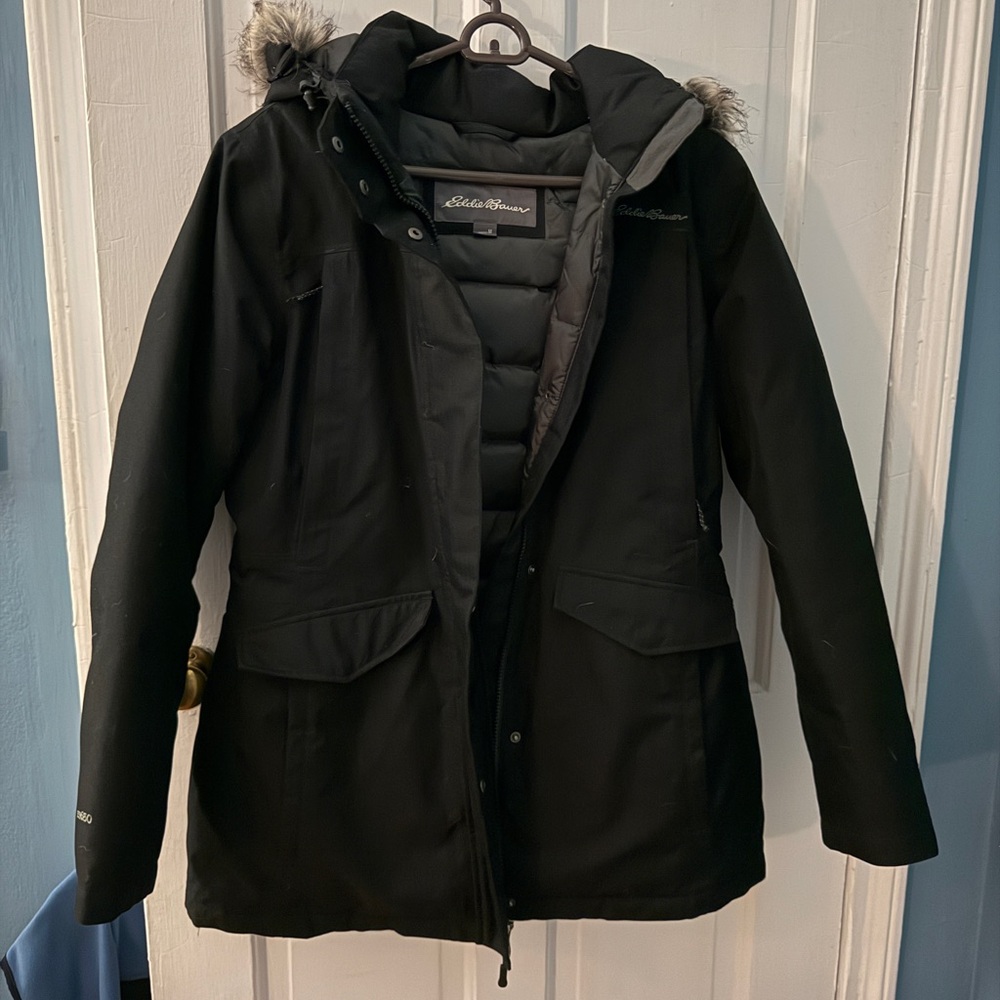 Eddie Bauer Women's Black Winter Coat / Parka / Jacket with Fur Hood 650 fill